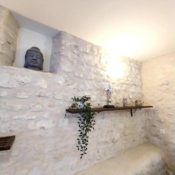 Gite Dans Une Ancienne Corps De Ferme D Provins Zewnętrze zdjęcie
